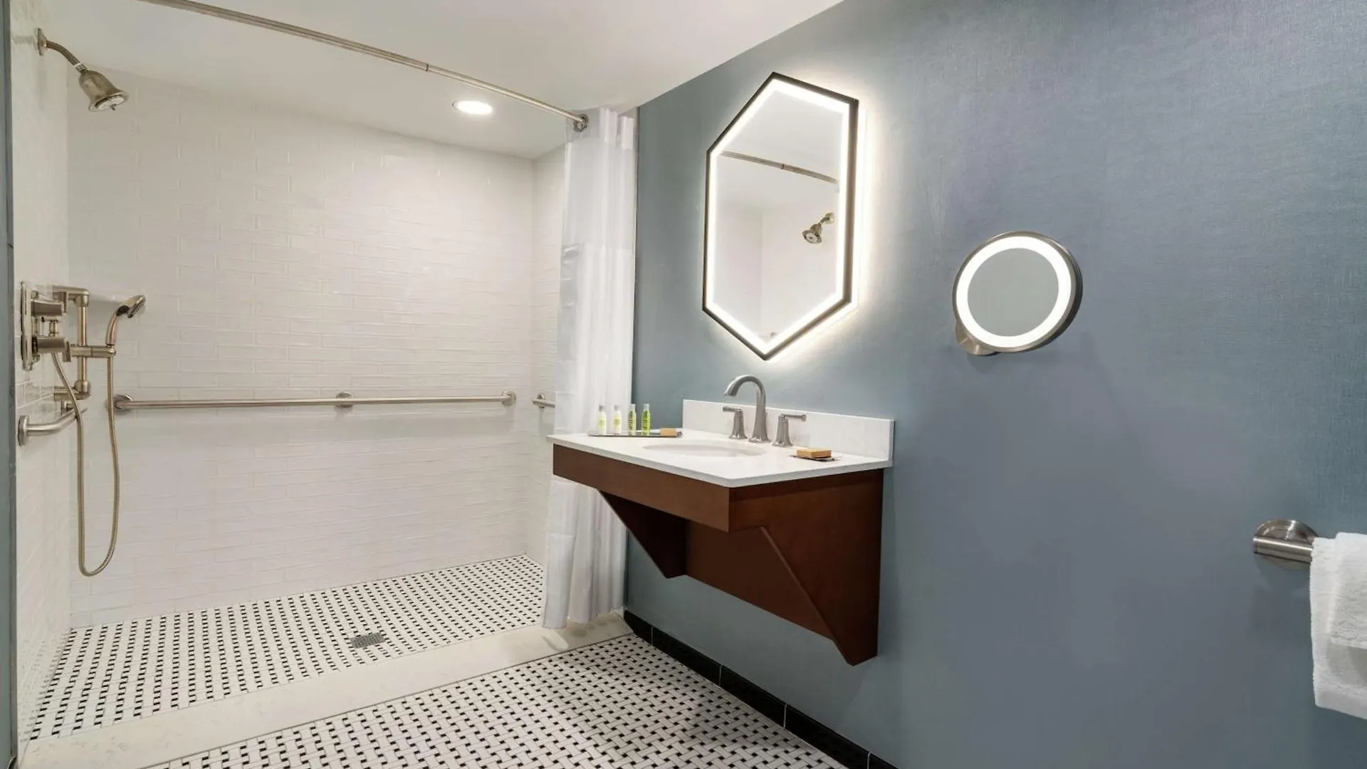 **** Hotel Doubletree By Hilton Ocean City Oceanfront United States