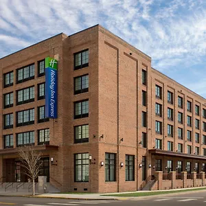 https://holiday-inn-express-pensacola-downtown.hotels-destin.com